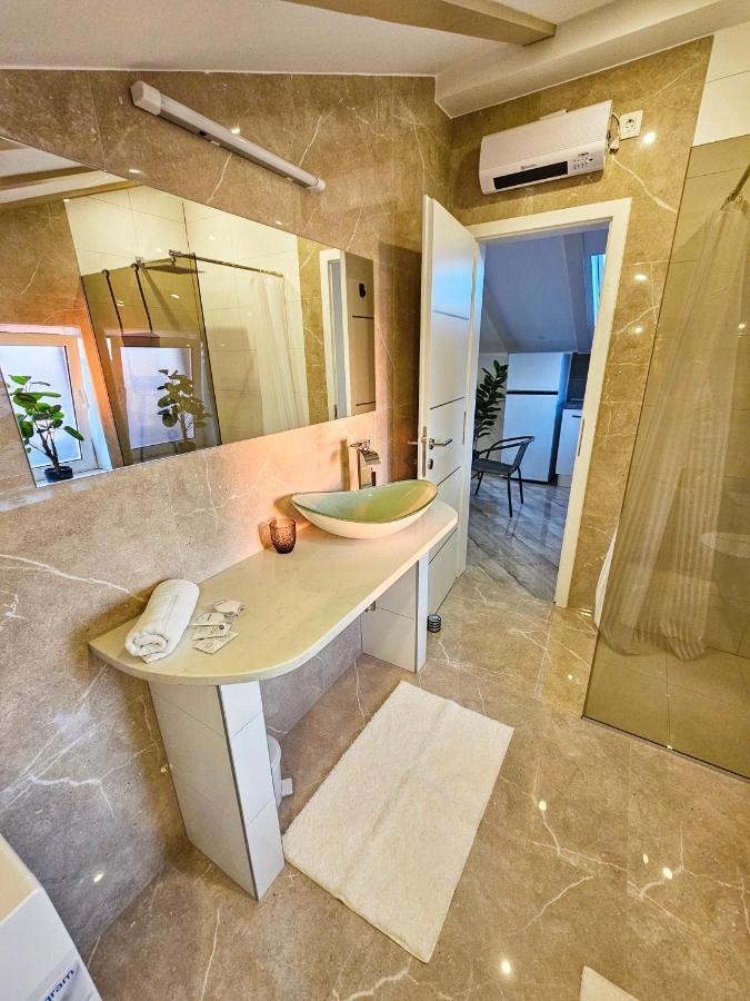 Apartments Jasmin Задар Екстер'єр фото