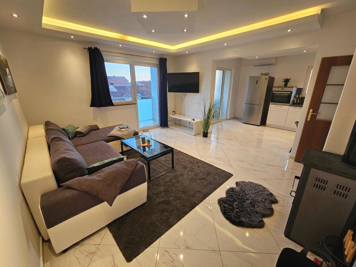 Apartments Jasmin Задар Екстер'єр фото
